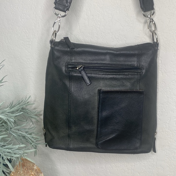 Gun Tote’n Mamas Black Leather Crossbody Purse Carry and Conceal GTM - Picture 4 of 10